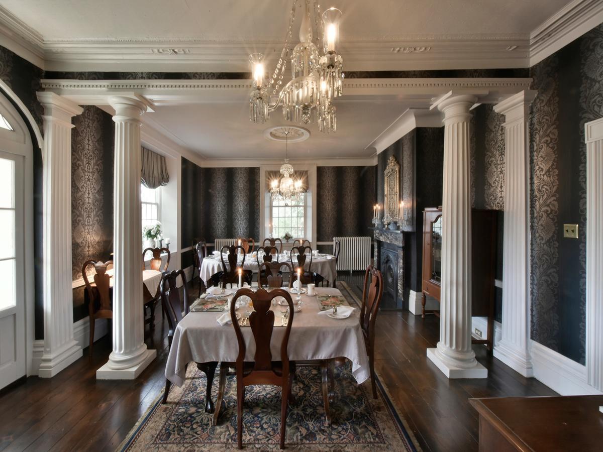 Brockamour Manor Bed And Breakfast Niagara-on-the-Lake Exterior foto