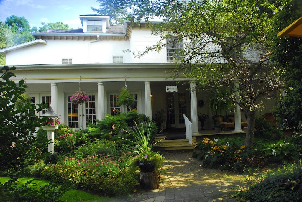 Brockamour Manor Bed And Breakfast Niagara-on-the-Lake Exterior foto